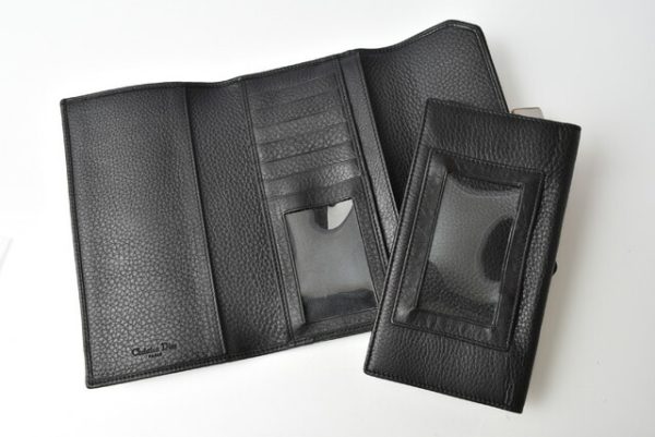 210225 26 d 9 Christian Dior Long Wallet Street Chic Black