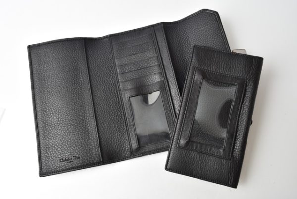 210225 26 d 9 Dior Street Chic Wallet Long Black