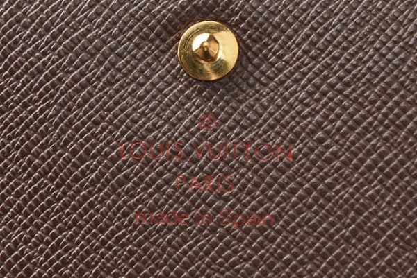 210225 27 l 6 Louis Vuitton Tresor Wallet BifDamier Brown