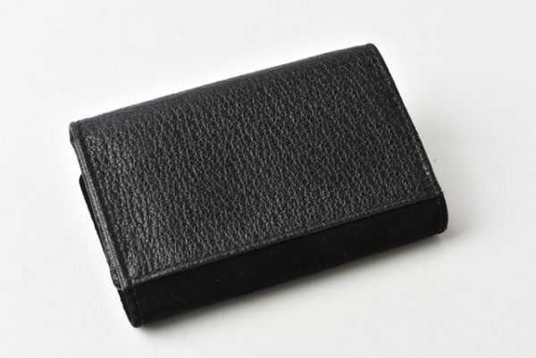 210225 32 g 6 Gucci Key Case Suede Black