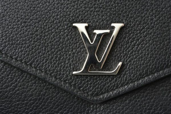 210225 38 lv 4 Louis Vuitton Lock Me Wallet Black