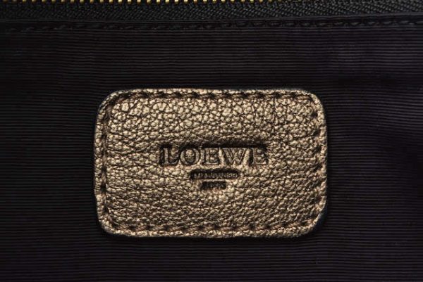 210225 47 lo 7 Loewe Handbag Anagram