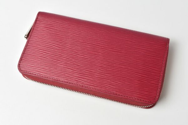 210225 64 lv 2 Louis Vuitton Zippy Wallet Long Epi Fuchsia