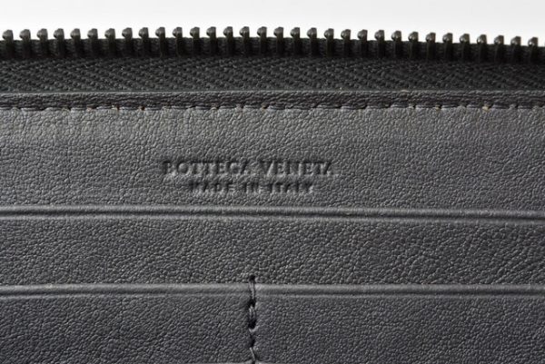 210225 68 bv 7 Bottega Veneta Long Wallet Black Purple