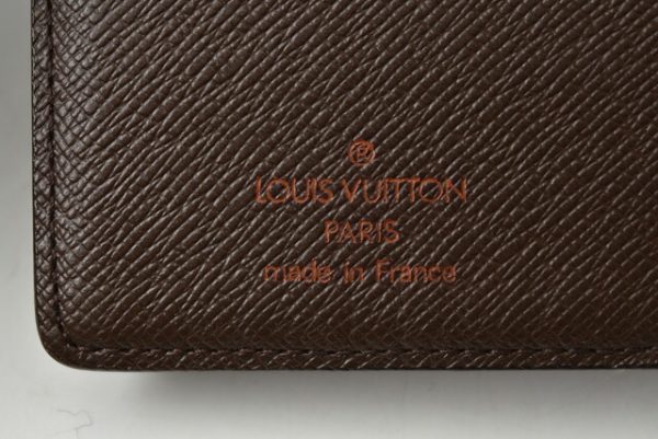 210328 24 lv 7 Louis Vuitton Viennois Wallet Damier