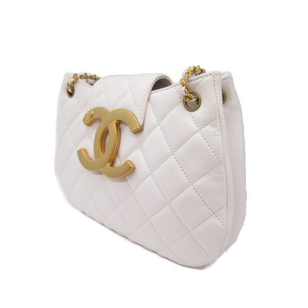 2104102277730 6 Chanel Hobo Bag Lambskin White