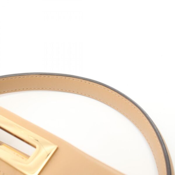 2104102293259 5 Fendi Peekaboo Regular Selleria Handbag Beige