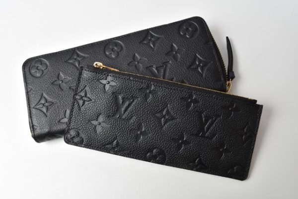 210427 49 lv 4 Louis Vuitton Long Wallet Portefeuil Clemence Empreinte Noir