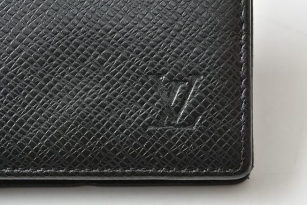 210427 50 lv 2 Louis Vuitton Coin Case Portomone Boite Taiga Ardoise