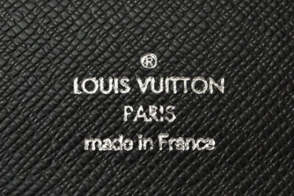 210427 61 lv 7 Louis Vuitton Accordeon Wallet Chain Damier Graphite