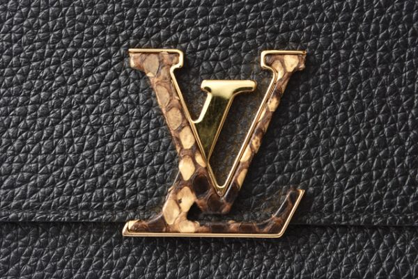 210625 to 07 lv 2 Louis Vuitton Capucines Wallet Long Python Brown