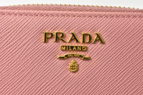 210625 to 3 p 3 Prada Folding Wallet Saffiano Petalo