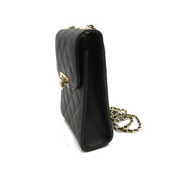 2106800545722 3 Chanel Matelasse Phone Shoulder Bag Caviar Black