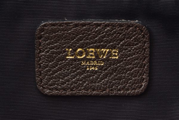 210715 to 09 lo 11 Loewe Handbag Amazona 28 Brown