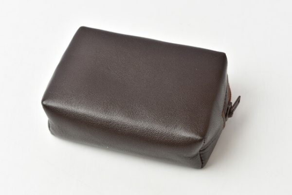 210715 to 15 lo 2 Loewe Anagram Coin Case Brown