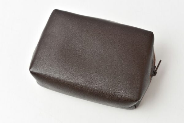 210715 to 15 lo 3 Loewe Anagram Coin Case Brown