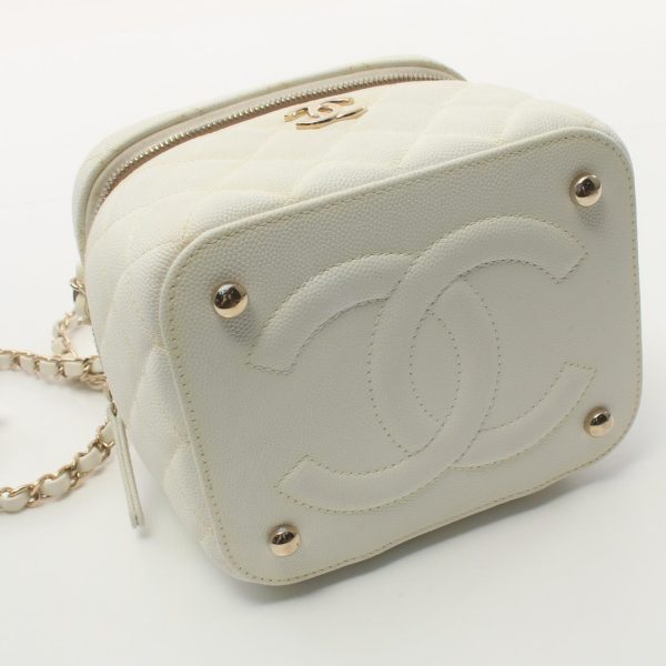 2107601000144 7 Chanel Matelasse Handbag Caviar Skin White