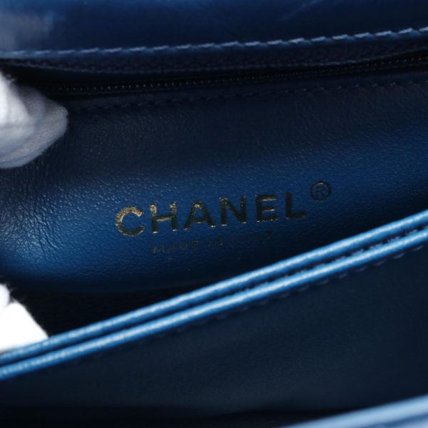 2107601004777 4 Chanel Coco Handle V Stitch Handbag Blue