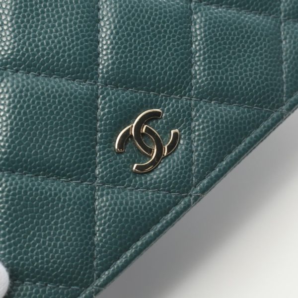 2107601005859 8 Chanel Matelasse Shoulder Bag Caviar Skin Green