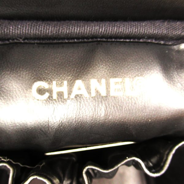 2118800104571 8 Chanel Vanity Handbag Caviar Skin Black