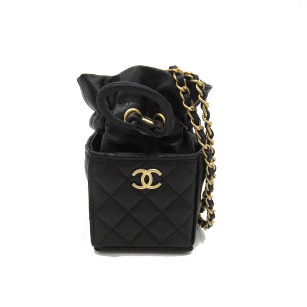 2118800107510 1 Chanel Matelasse Mini Drawstring Bag Black