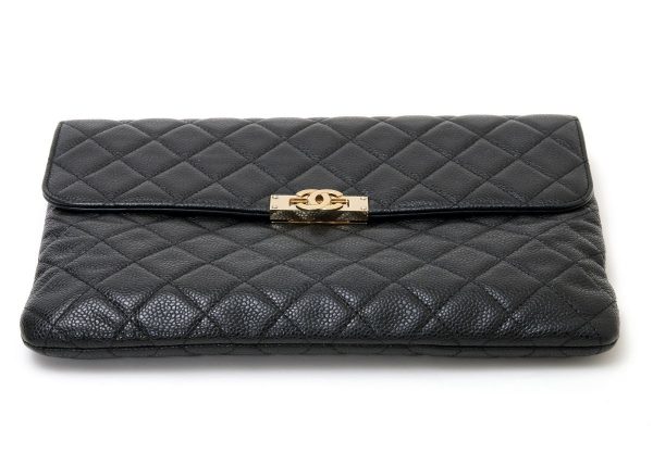 2120069 4 CHANEL Cocomark lock Matelasse Clutch Bag Black Caviar