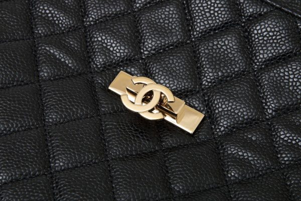 2120069 7 CHANEL Cocomark lock Matelasse Clutch Bag Black Caviar