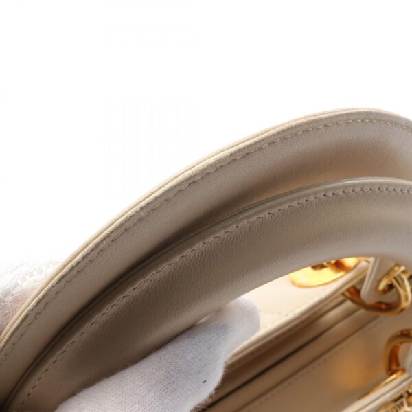 2120100004406 5 Christian Dior Dior Cannage Handbag Beige