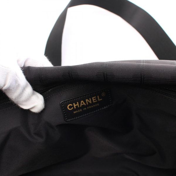 2120700082552 4 Chanel Line Shoulder Bag Black