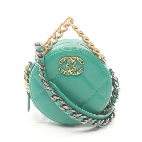 2120700136361 1 Chanel Matelasse Lambskin Shoulder Bag Green