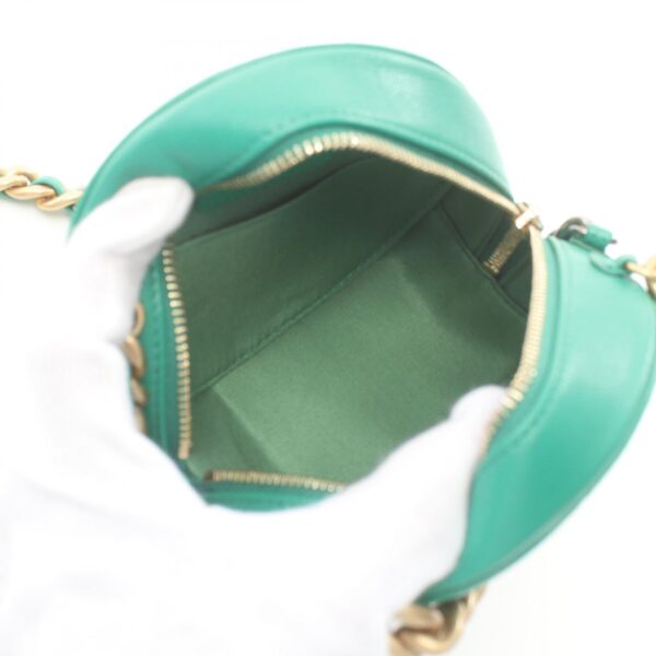 2120700136361 3 Chanel Matelasse Lambskin Shoulder Bag Green