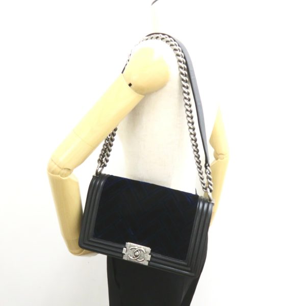 2124200017854 5 Chanel Boy Chain Shoulder Bag Blue Black