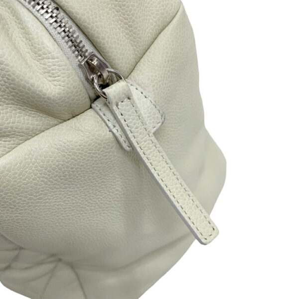 23 2934 17 Chanel Coco Cocoon Shoulder Bag Soft Caviar Skin Beige