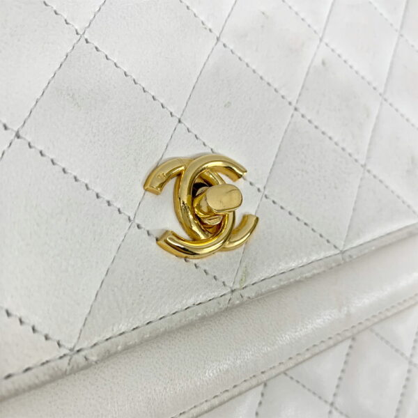 23 4201 12 Chanel Chain Shoulder Bag Matelasse White