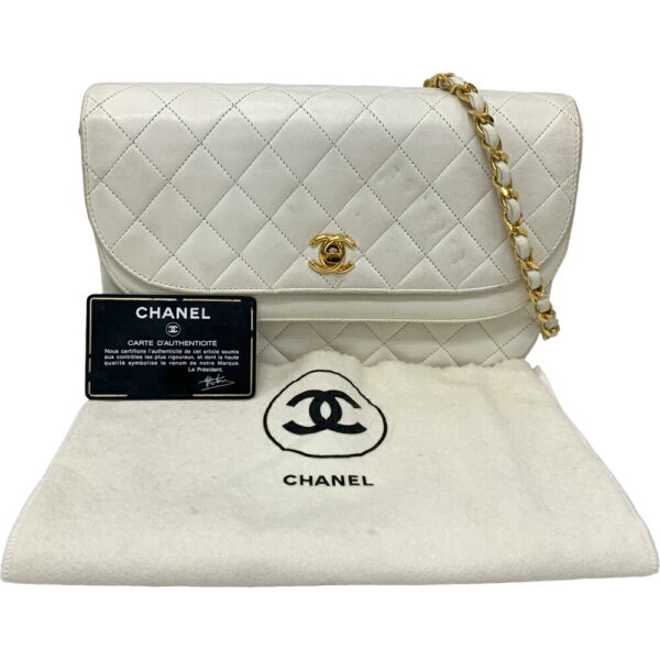 23 4201 20 Chanel Chain Shoulder Bag Matelasse White