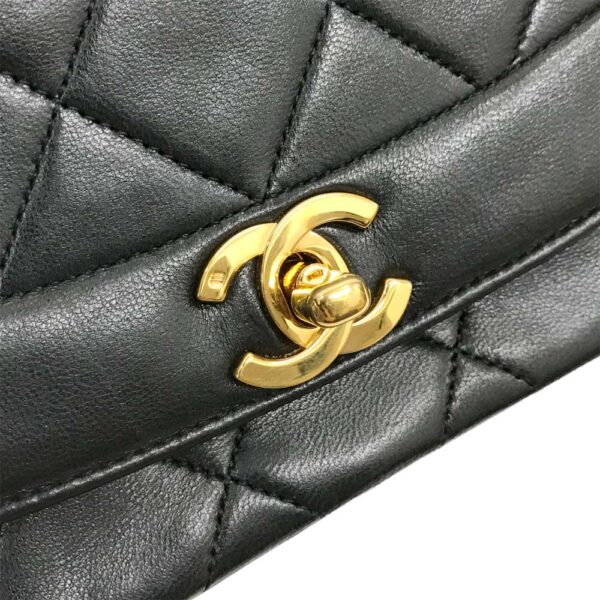 23 5062 9 Chanel Matelasse Diana Flap Chain Shoulder Bag Lambskin Black