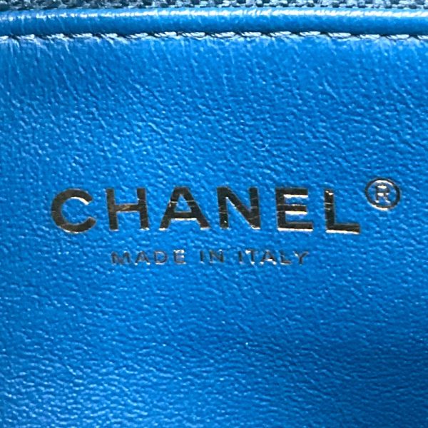 2300037752391 17 CHANEL Coco Handle 29 V Stitch Blue Calf Lizard Handbag