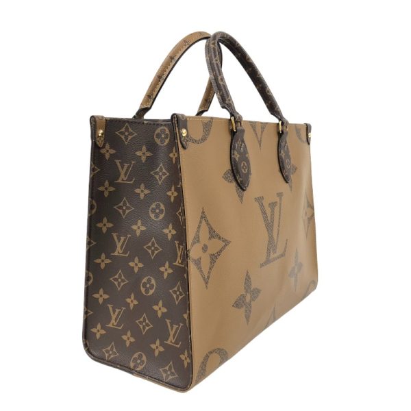 2300037774331 2 LOUIS VUITTON On the Go MM Brown Monogram Giant Handbag