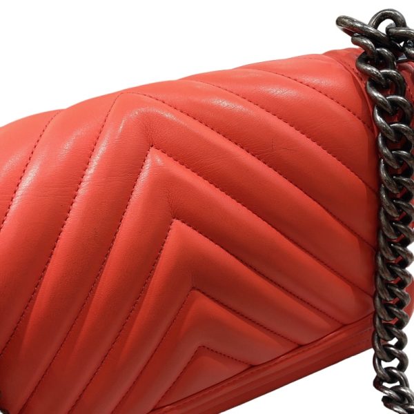 2300038823021 7 CHANEL Boy V Stitch SV Red Calf Shoulder Bag