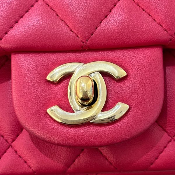 2300038825667 17 CHANEL Mini Matelasse 18 Pink Lambskin Shoulder Bag