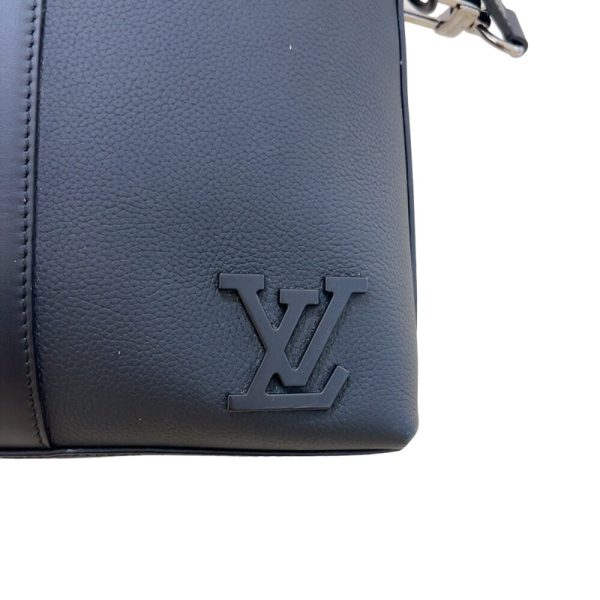 2300039822467 9 LOUIS VUITTON Takeoff Briefcase Black