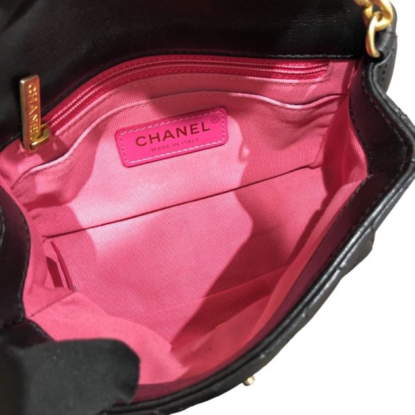 2300039999114 8 CHANEL Mini Matelasse 18 Black Lambskin Shoulder Bag