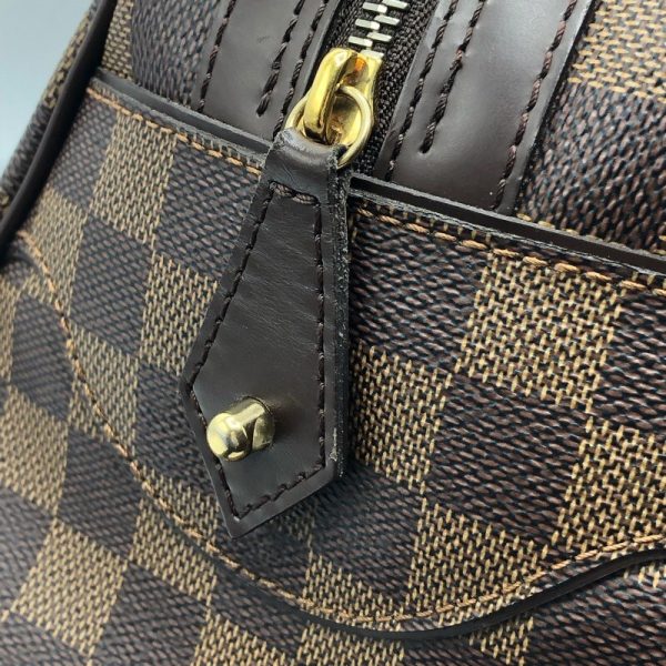 2300040011461 10 LOUIS VUITTON Duomo Handbag