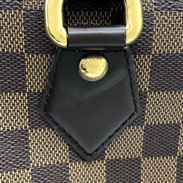 2300040011461 8 LOUIS VUITTON Duomo Handbag