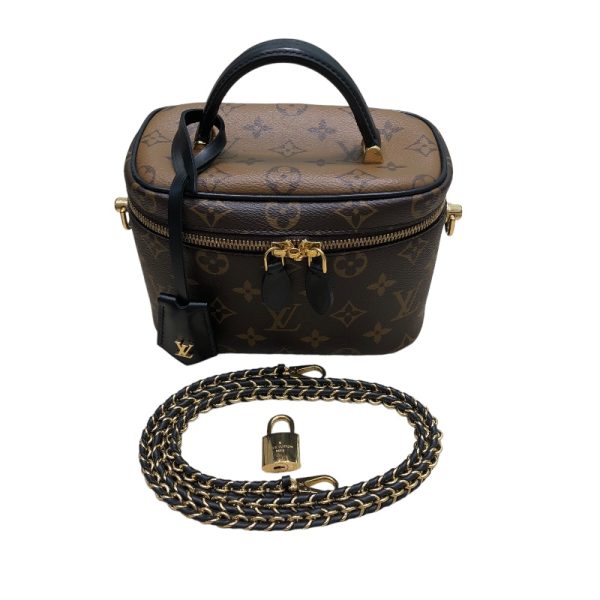 230004001148521 15 LOUIS VUITTON Vanity NV PM shoulder bag