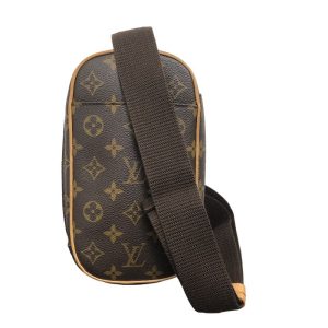 2300040154908 1 GUCCI Waist Bag Leather Black