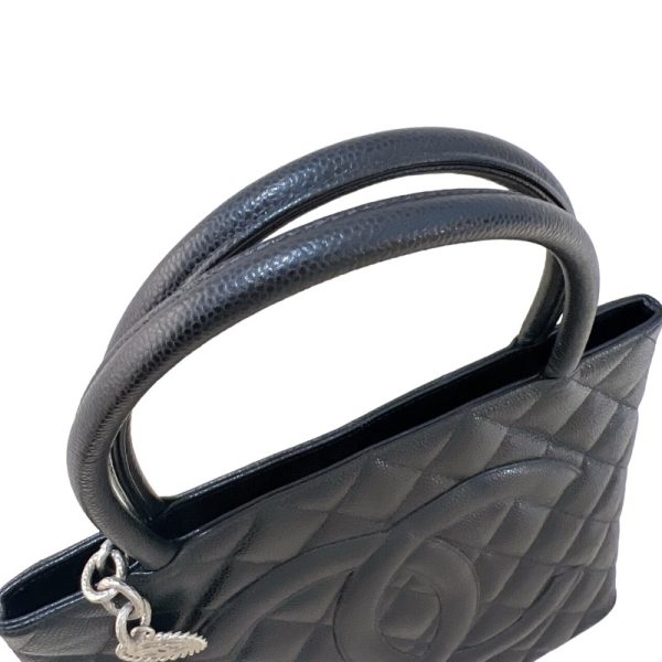 2300040392140 11 CHANEL tote caviar skinSV handbag