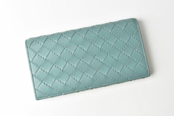 230305 bv 2 Bottega Veneta Long Wallet Intrecciato Blue