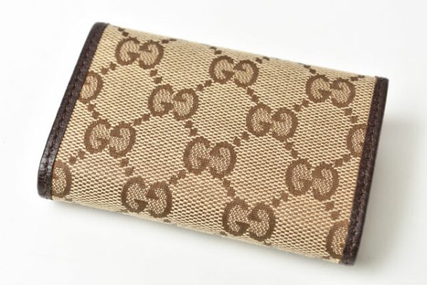 230307 g 3 Gucci GG Key Case Brown