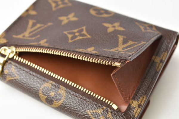 230314 lv 3 Louis Vuitton Koala Wallet TrifMonogram Brown